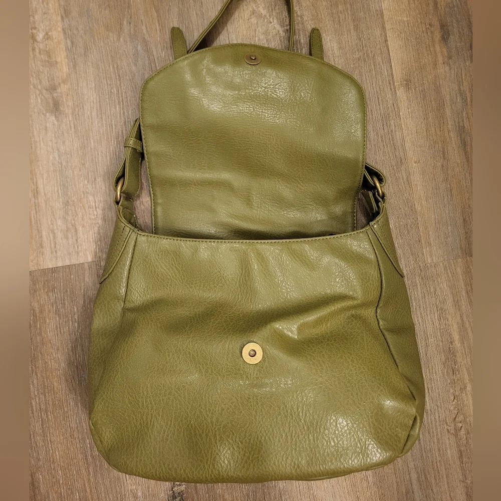Matt & Nat olive green purse - Picture 4 of 10